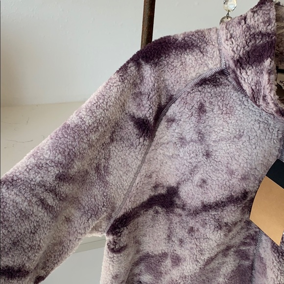 The North Face Fleece Jacket - Picture 4 of 12